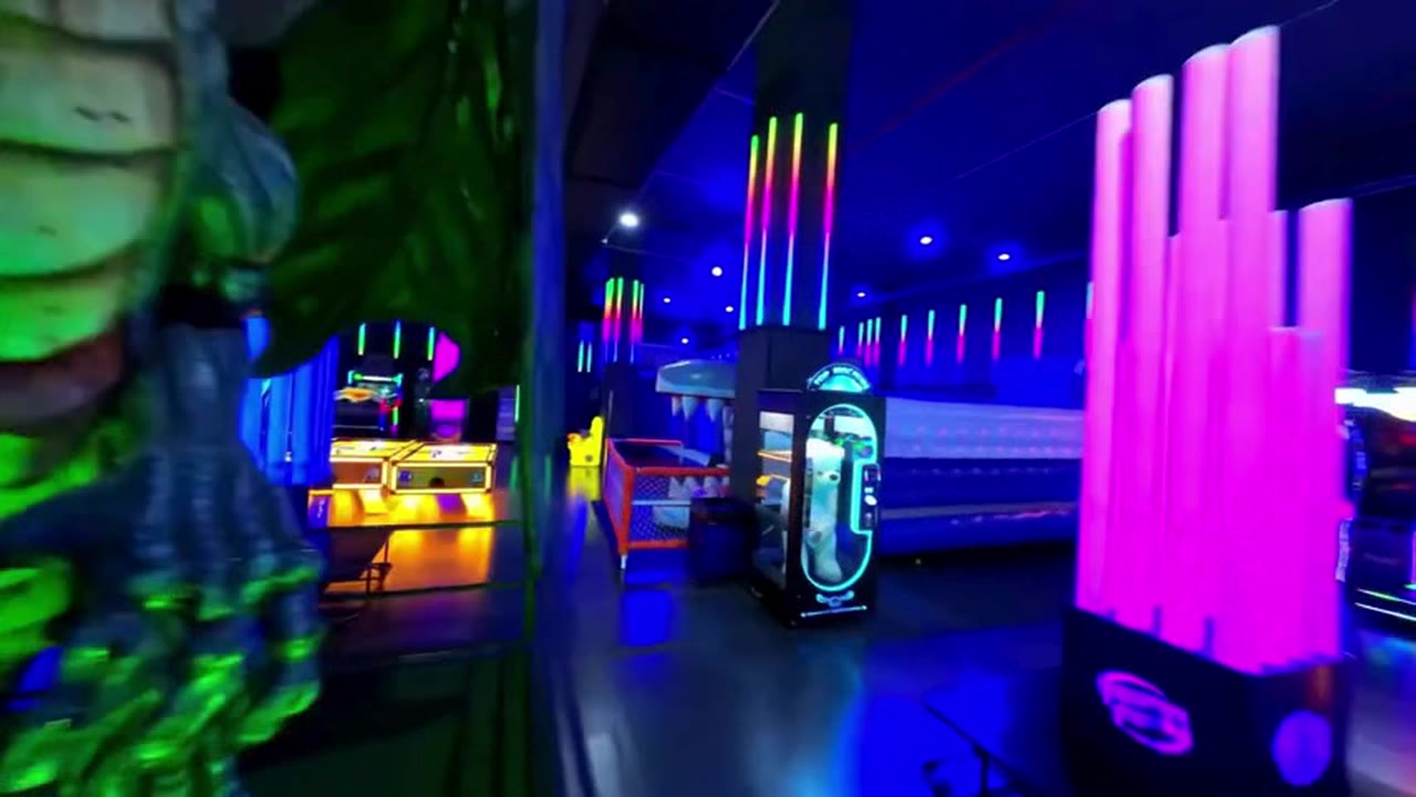 Iluminação neon — Planet Park